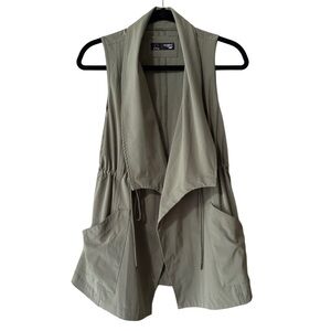 Lee Riders On The Go Olive Green Sleeveless Vest Jacket with Pockets